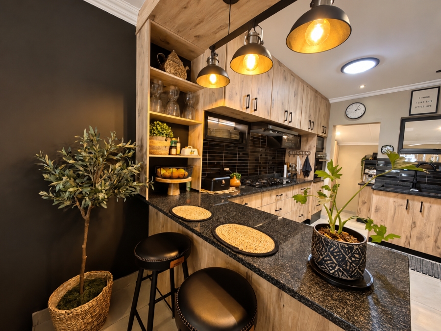 3 Bedroom Property for Sale in Boschdal North West